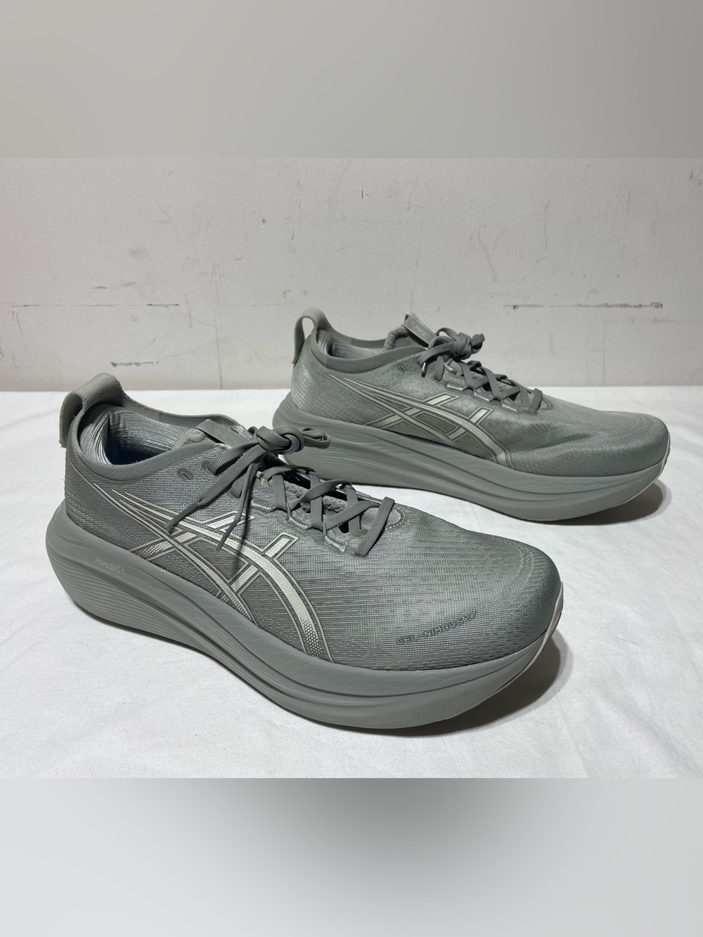 ASICS Gel Nimbus 27 Running Shoes Men’s 13 Seal Gray 1011B958 Road Runner - Picture 9 of 15